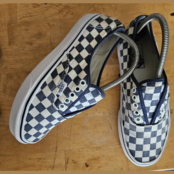 Vans Ward Unisex Canvas Checkerboard Sneaker Black & white size 8 women 6.5 Men - Picture 5 of 11
